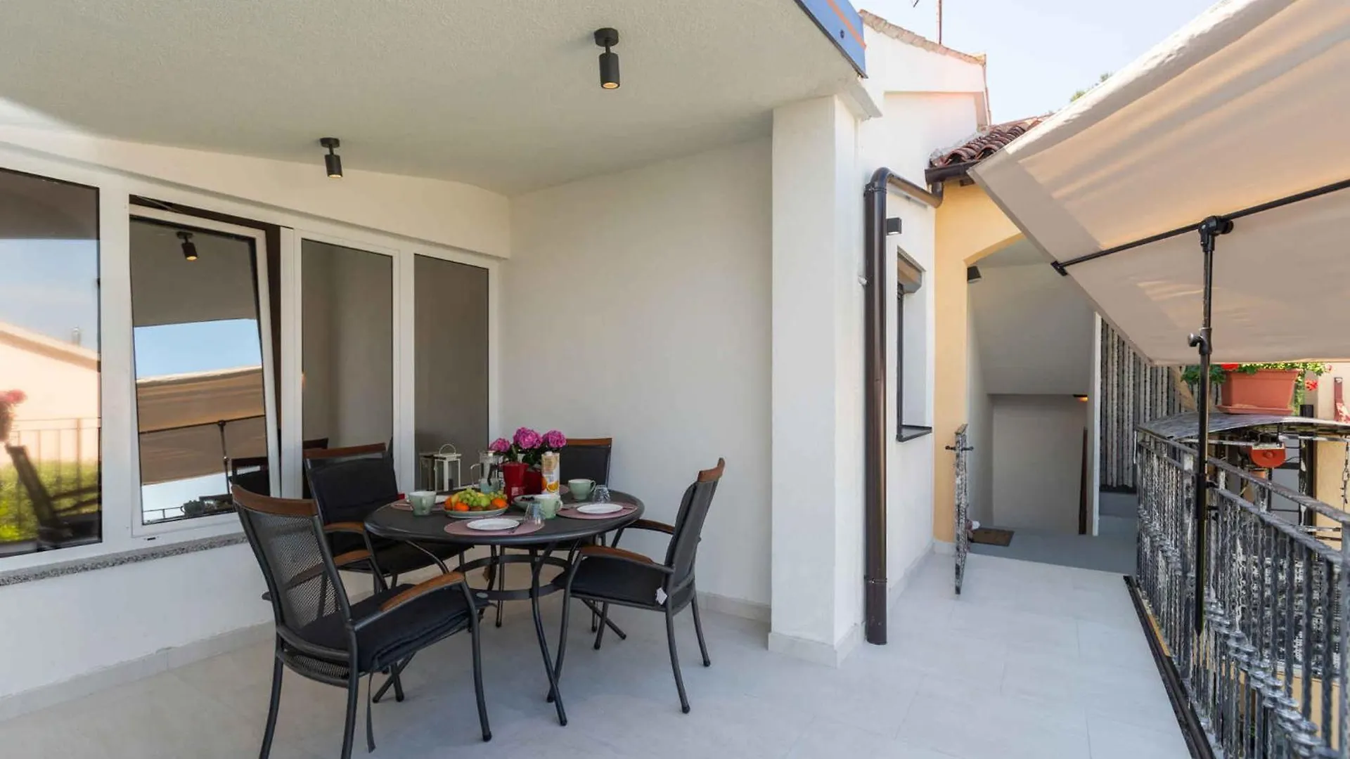 Apartment In Porec/Istrien 10277 פורץ